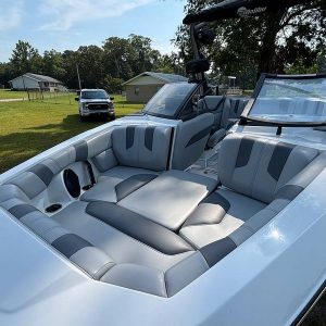 2022 Malibu 21 LX